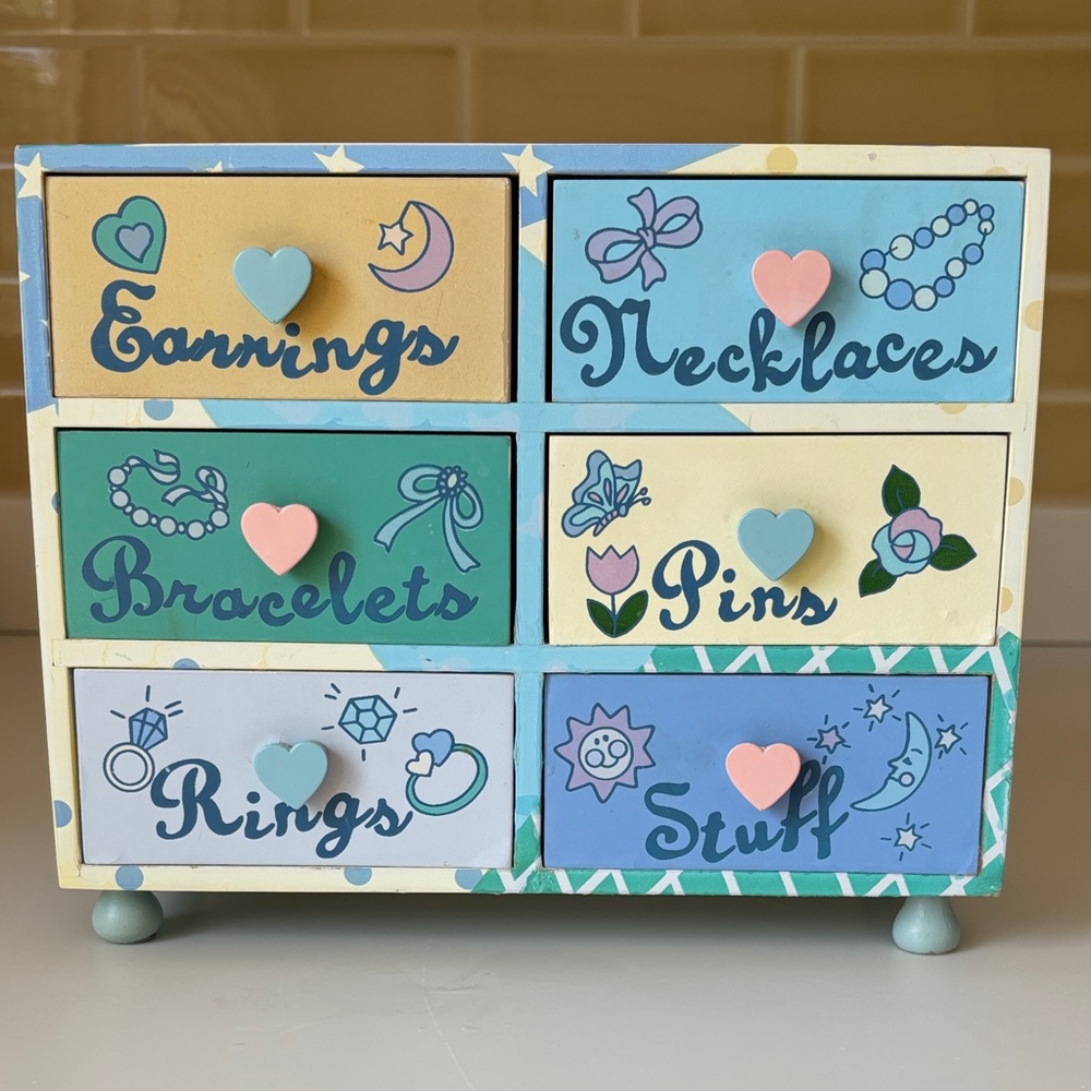 Colorful Jewelry Organizer Box with Heart Shaped Knobs